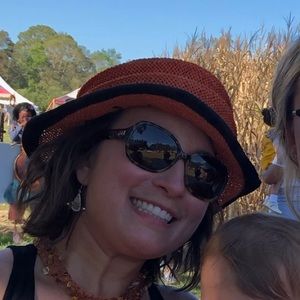 Meet your Posher, Alaina